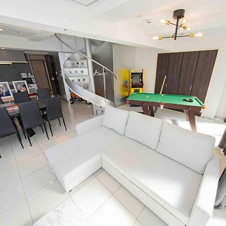 Apartmán メルシアター鈍色の風・最上階デザイナーズルーム Ósaka Exteriér fotografie