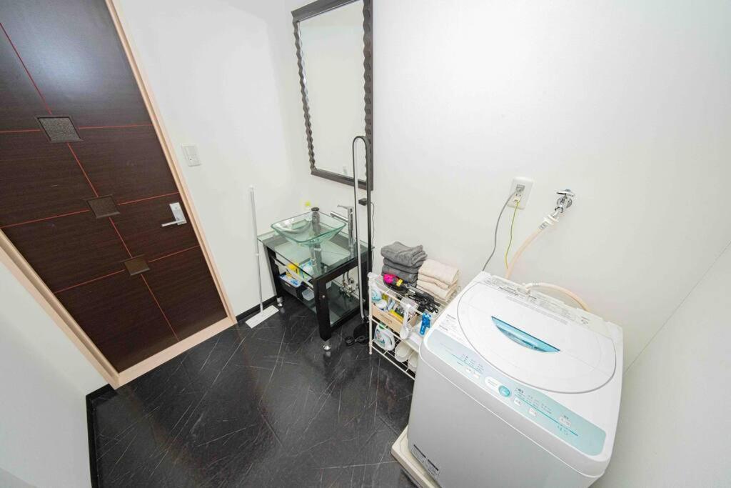 Apartmán メルシアター鈍色の風・最上階デザイナーズルーム Ósaka Exteriér fotografie