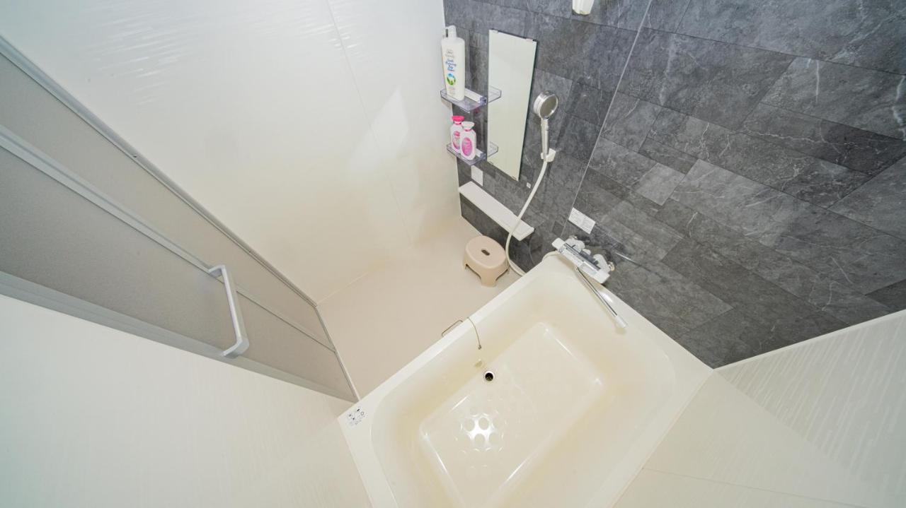 Apartmán メルシアター鈍色の風・最上階デザイナーズルーム Ósaka Exteriér fotografie
